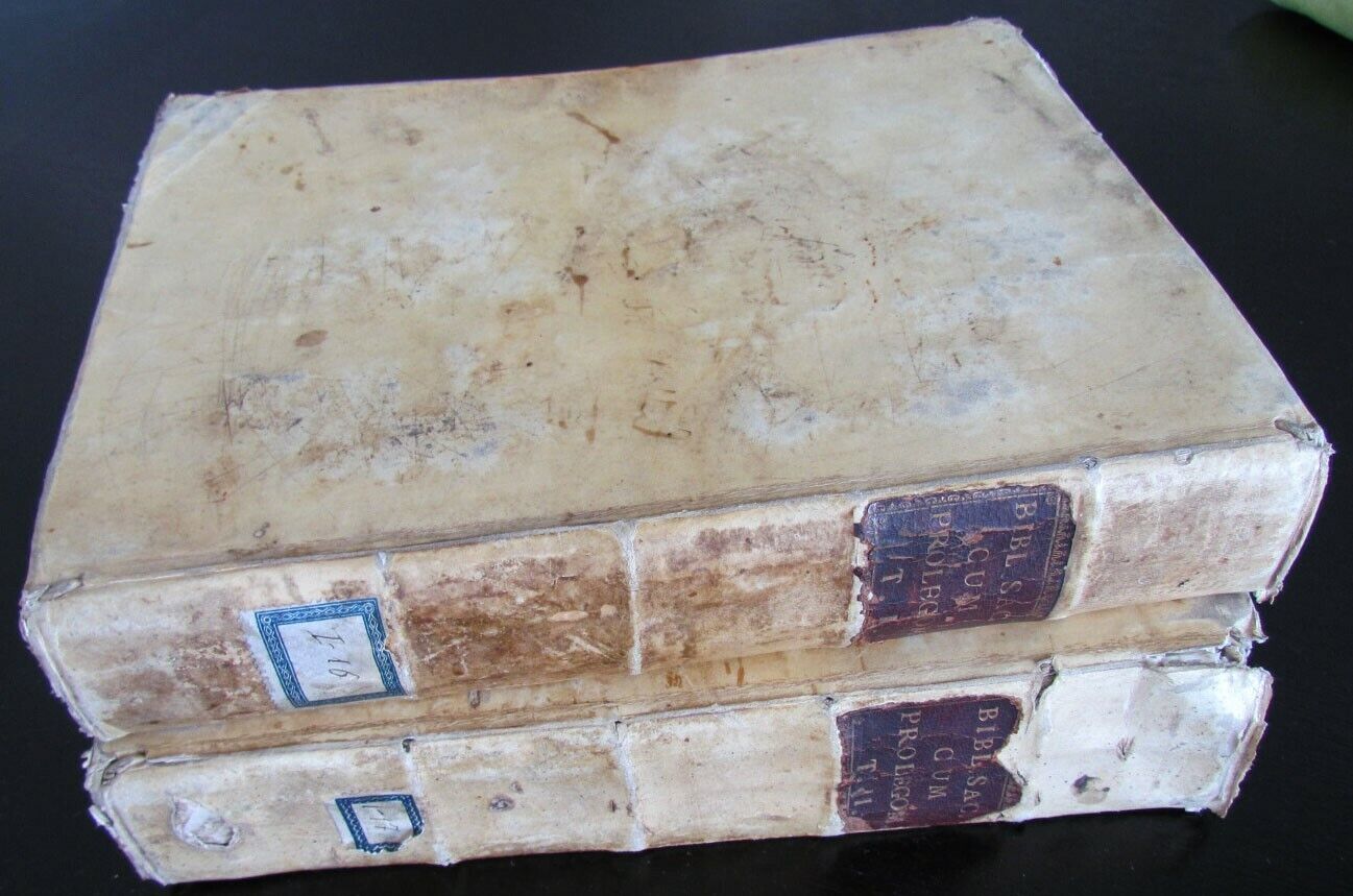 1730 BIBLIA in LATIN VELLUM BOUND 2 VOLUMES PRINTED IN VENICE ANTIQUE HOLY BIBLE