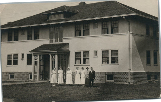 HOSPITAL NURSE GROUP ANTIQUE REAL PHOTO POSTCARD RPPC