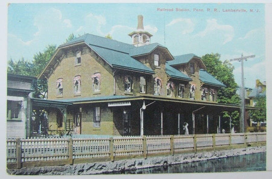 LAMBERTVILLE N.J. RAILROAD STATION railway depot train ANTIQUE POSTCARD