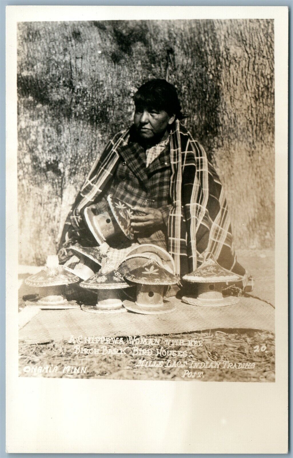 CHIPPEWA WOMAN BIRD HOUSES MILLE LACS INDIAN TRADING POST ANTIQUE PHOTO PC RPPC