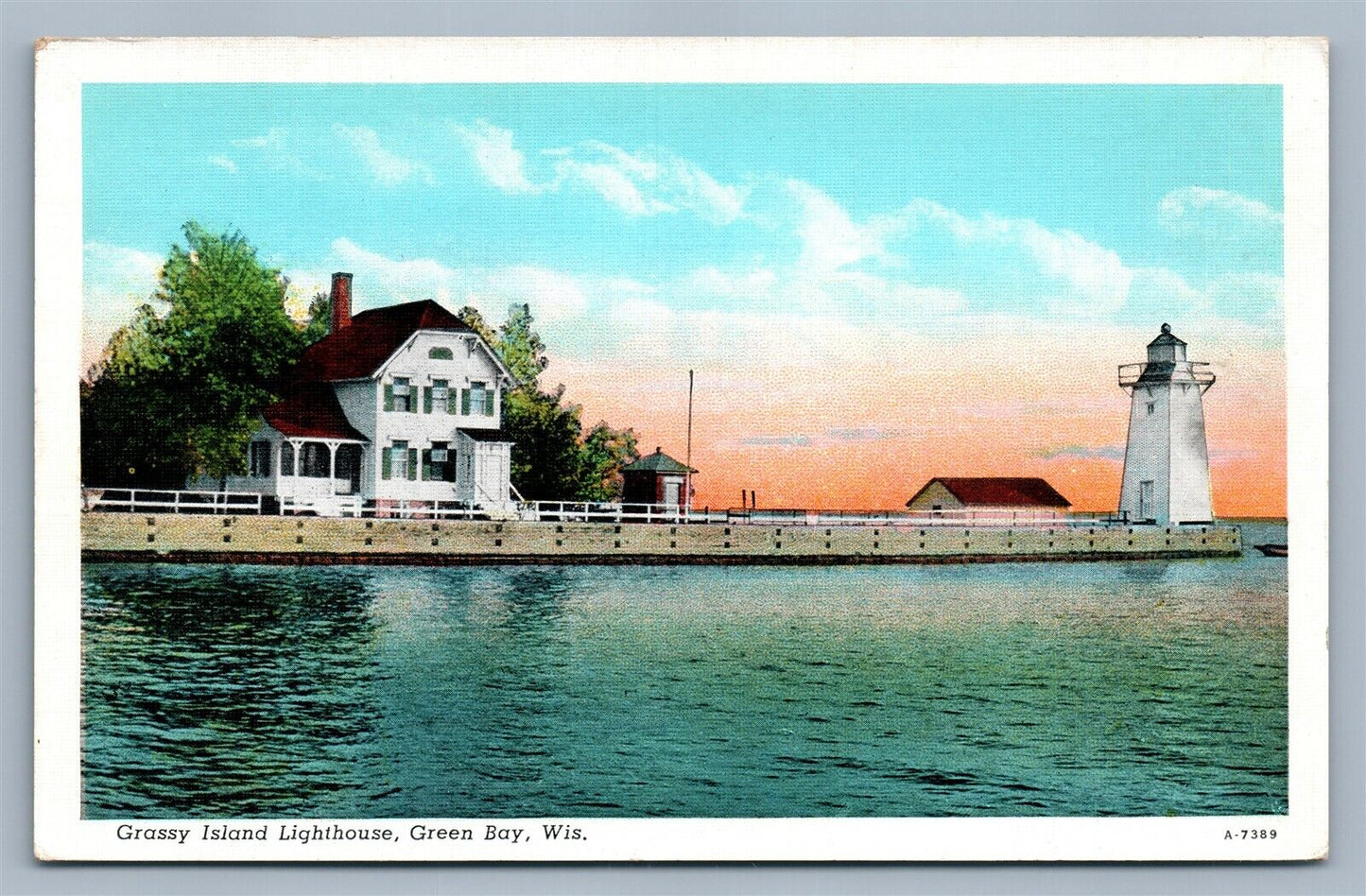 GREEN BAY WI GRASSY ISLAND LIGHTHOUSE ANTIQUE POSTCARD