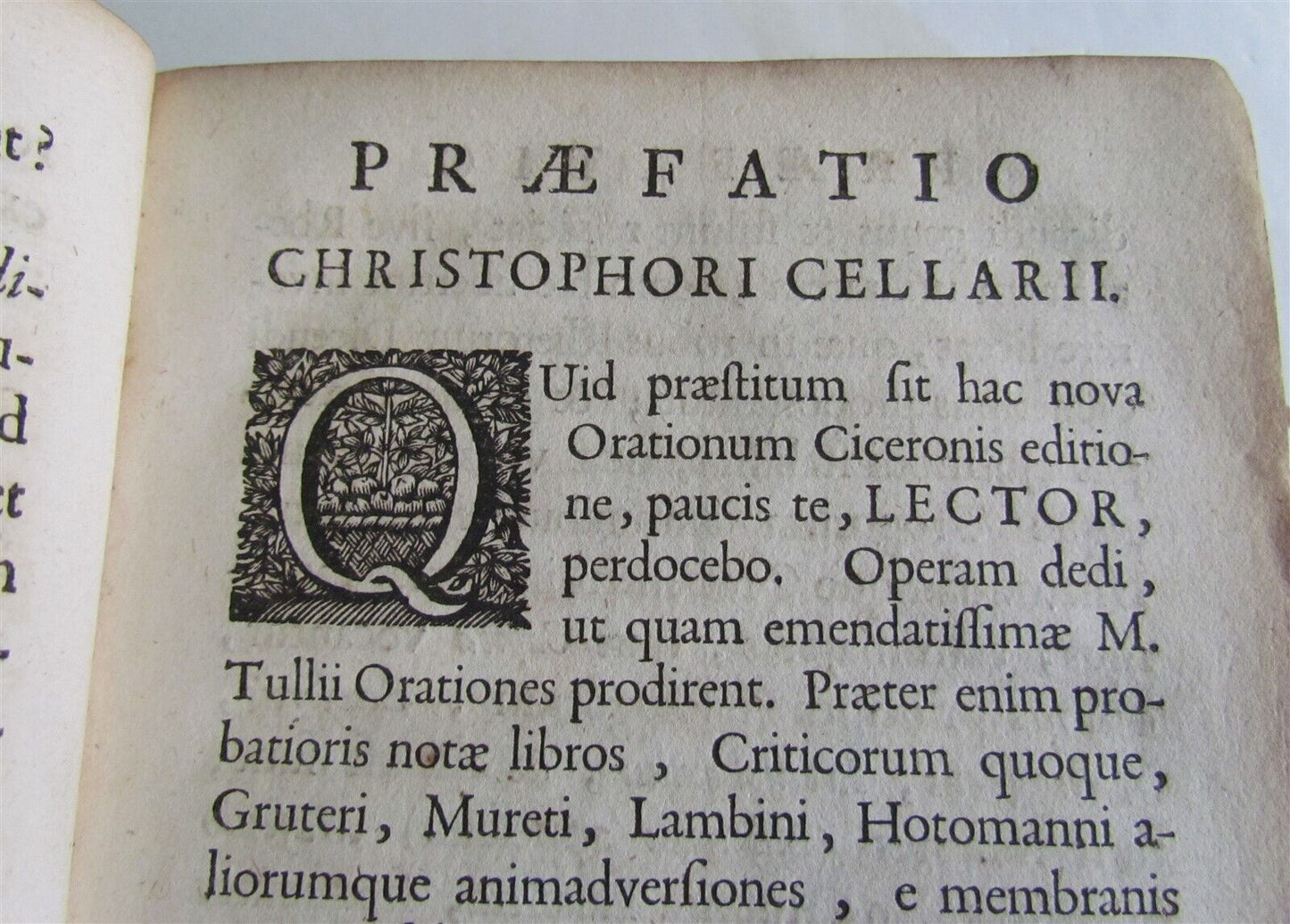 1735 CICERONIS ORATIONES ANTIQUE CICERO VELLUM BOUND