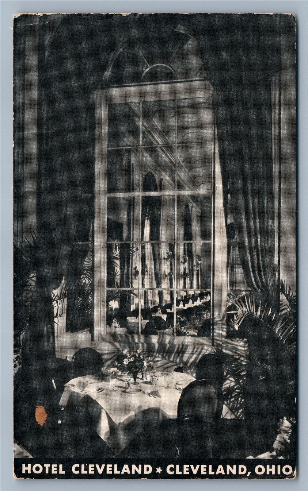 CLEVELAND OH HOTEL CLEVELAND DINING ROOM ANTIQUE POSTCARD