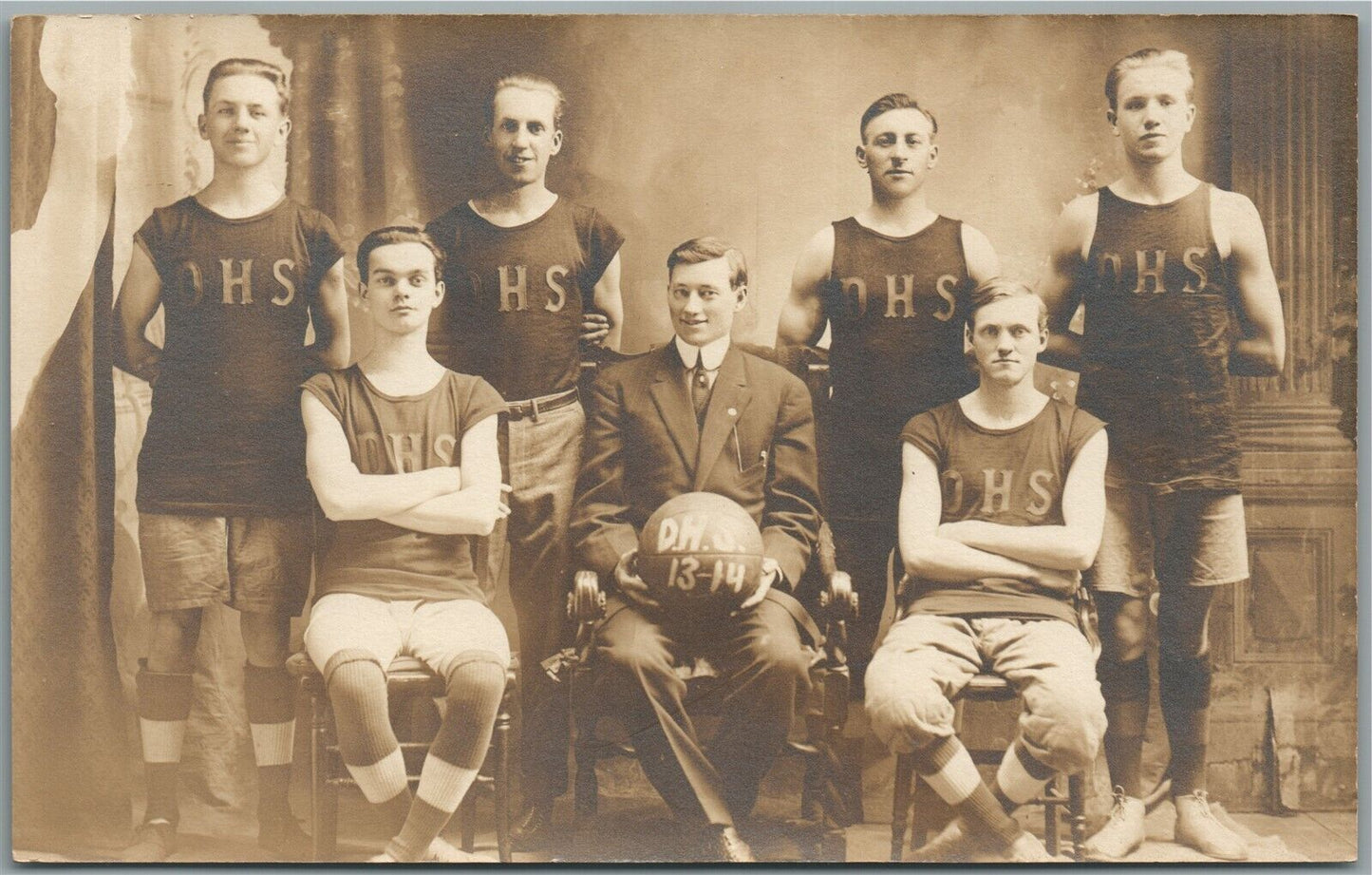 1913-1914 FOOTBALL TEAM ANTIQUE REAL PHOTO POSTCARD RPPC