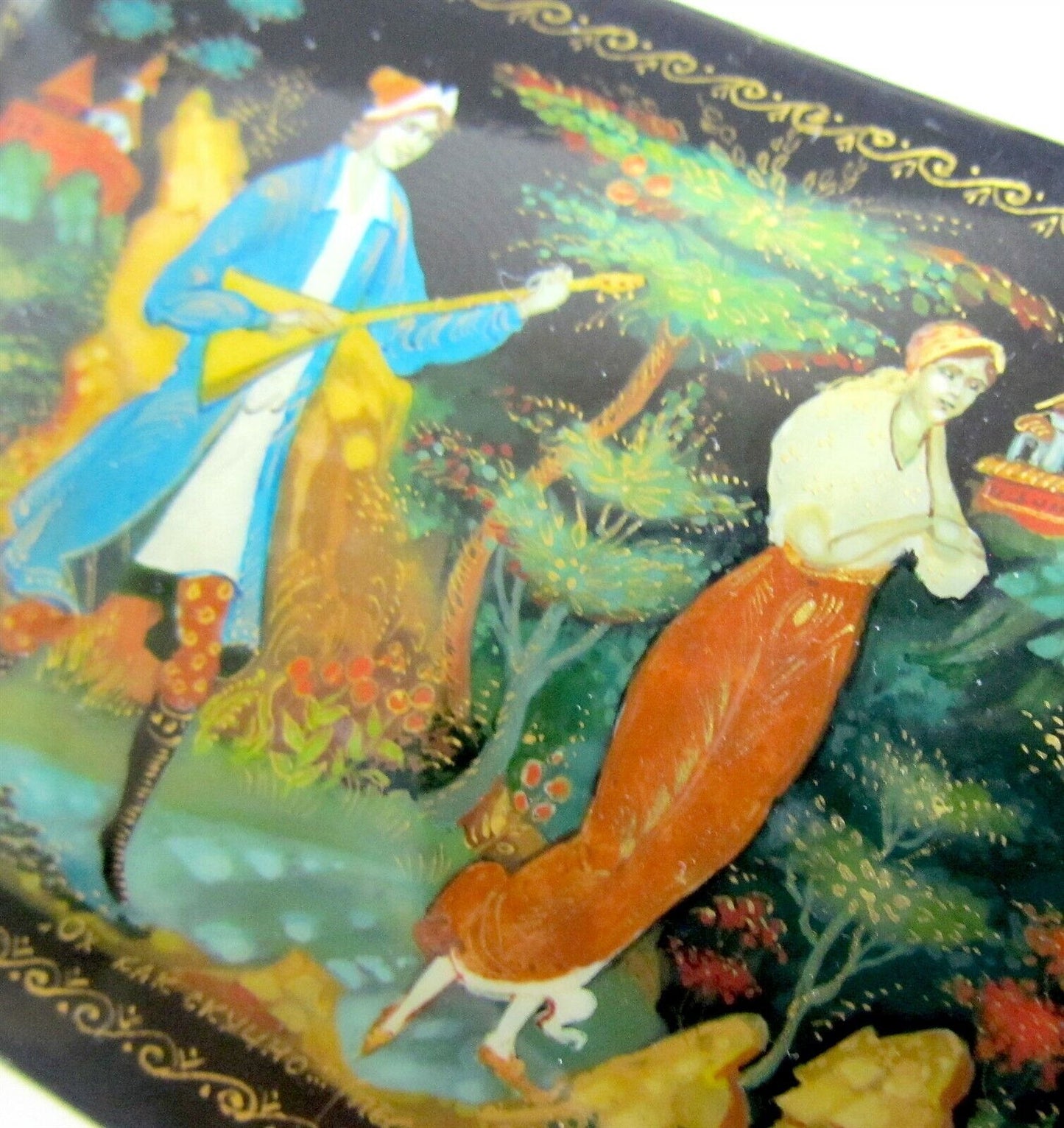 RUSSIAN PALEKH LACQUER BOX 1992 SIGNED BEAUTIFUL QUALITY