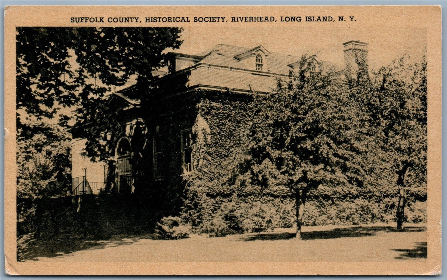 RIVERHEAD LONG ISLAND NY SUFFOLK CO HISTORICAL SOCIETY 1939 VINTAGE POSTCARD