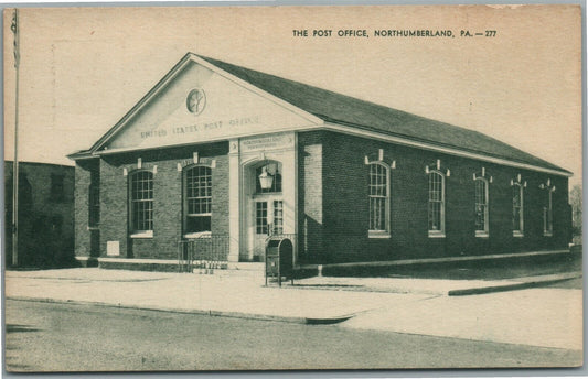 NORRHUMBERLAND PA POST OFFICE VINTAGE POSTCARD