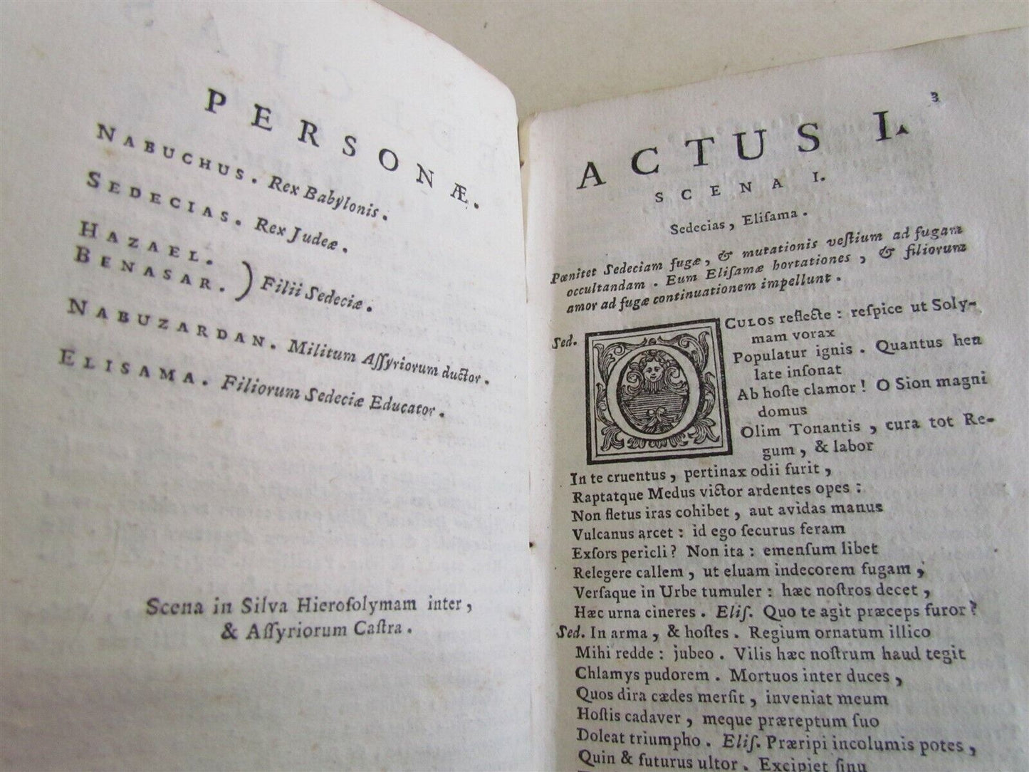 1705 Inter Arcades TYRRHI CREOPOLITAE TRAGOEDIAE J. Carpani VELLUM antique