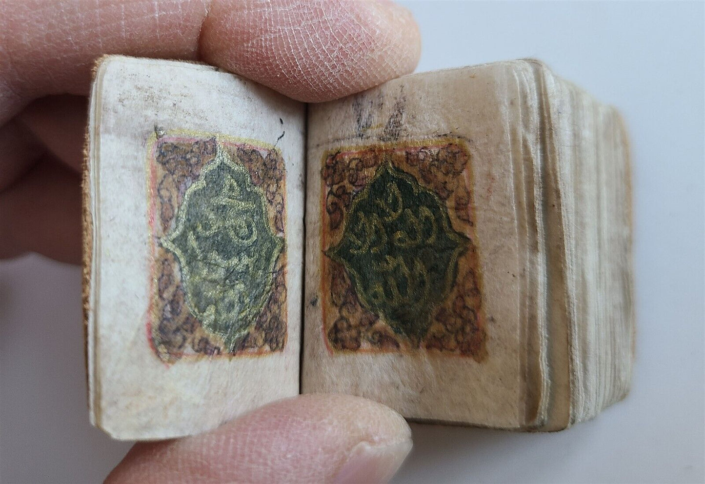 KORAN MINIATURE ARABIC MANUSCRIPT vintage QURAN ISLAMIC rare 20 x 28 mm