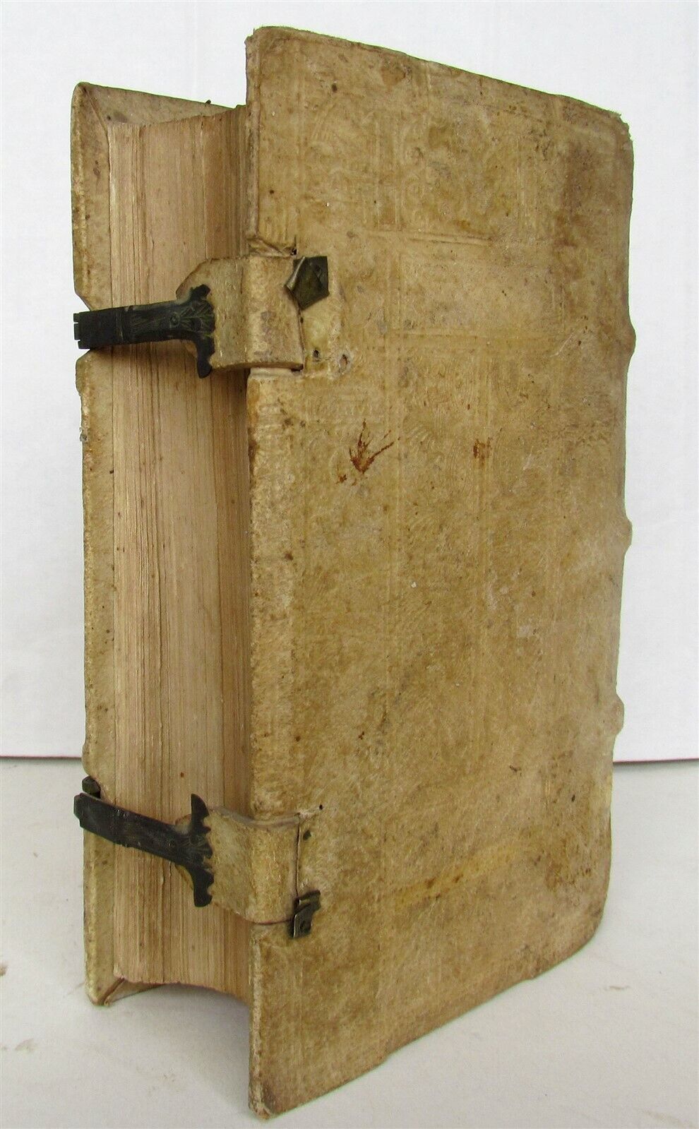 1563 PROPHET ISAIAH COMMENTRAY ANTIQUE PIGSKIN BOUND w/ CLASPS 16th century