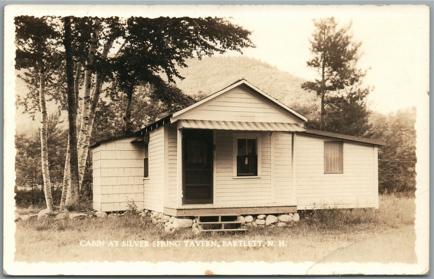 BARTLETT NH CABIN AT SILVER SPRING TAVERN VINTAGE REAL PHOTO POSTCARD RPPC