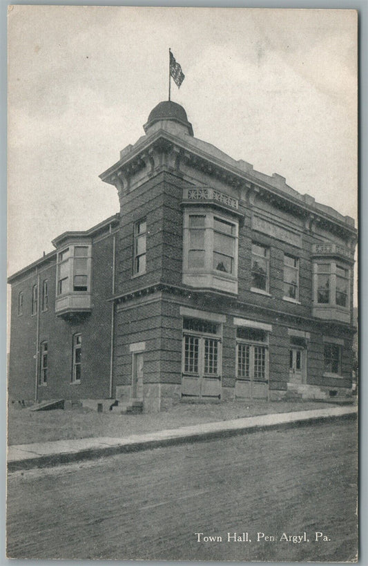 PEN ARGYL PA TOWN HALL ANTIQUE POSTCARD