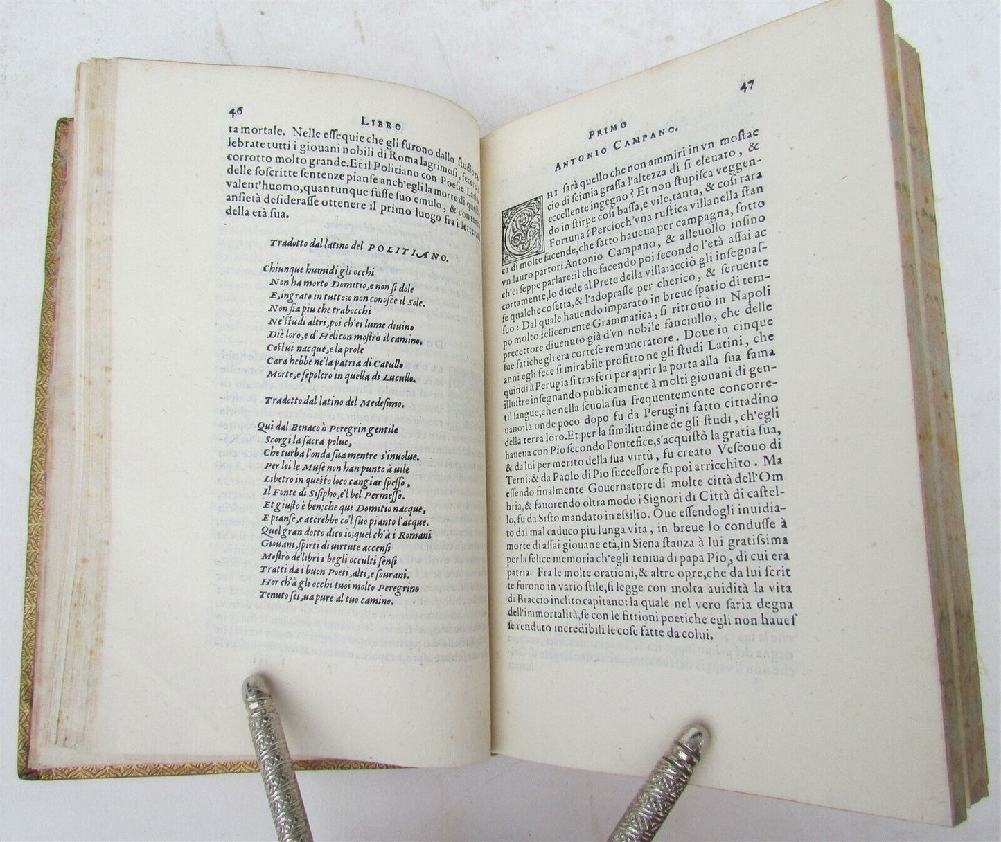 1552 Inscriptions placed under the True Images of the Famous Men antique book