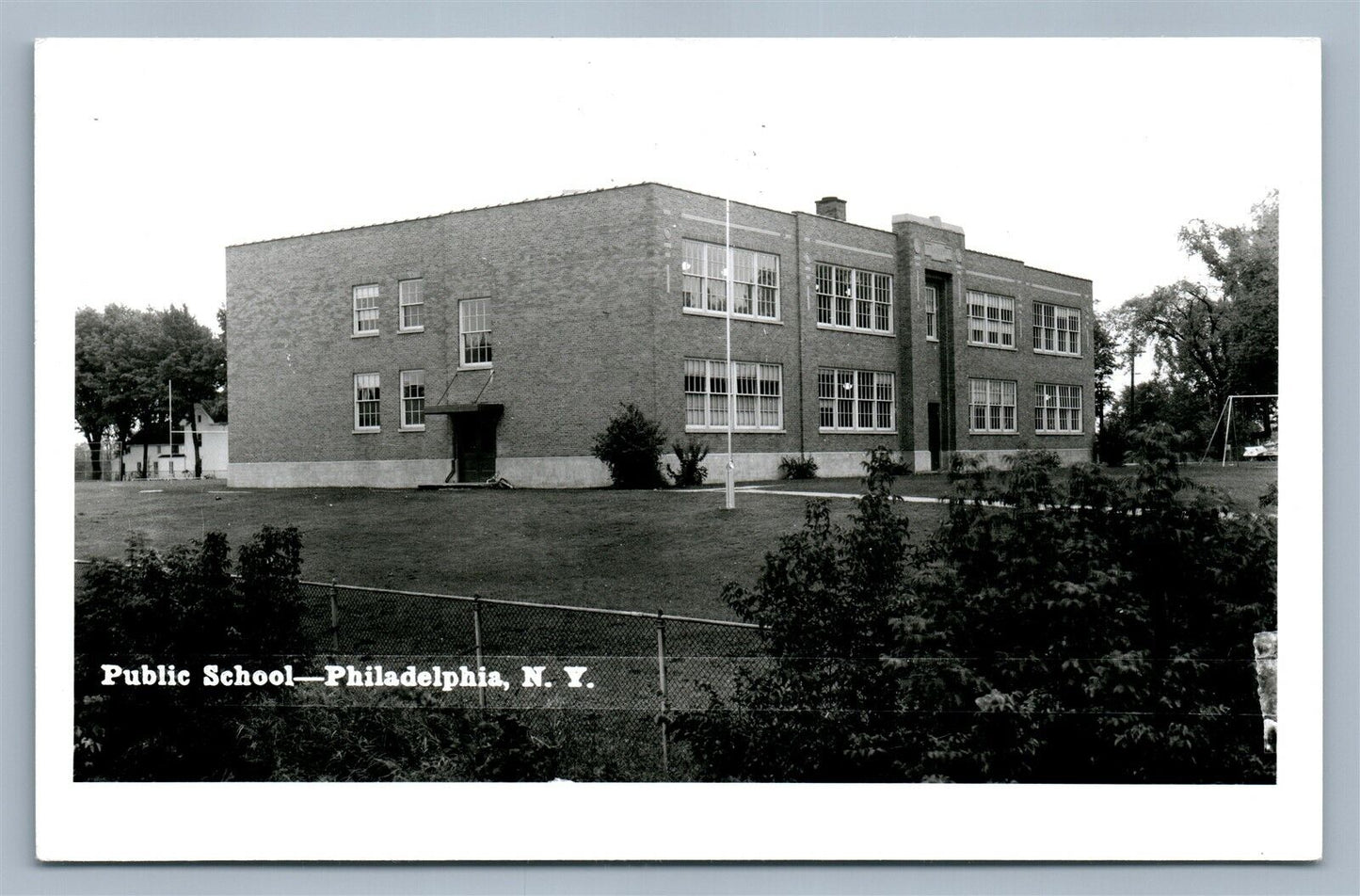 PHILADELPHIA NY PUBLIC SCHOOL VINTAGE REAL PHOTO POSTCARD RPPC