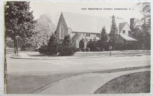 FIRST PRESBYTERIAN CHURCH RIDGEWOOD N.J. VINTAGE POSTCARD