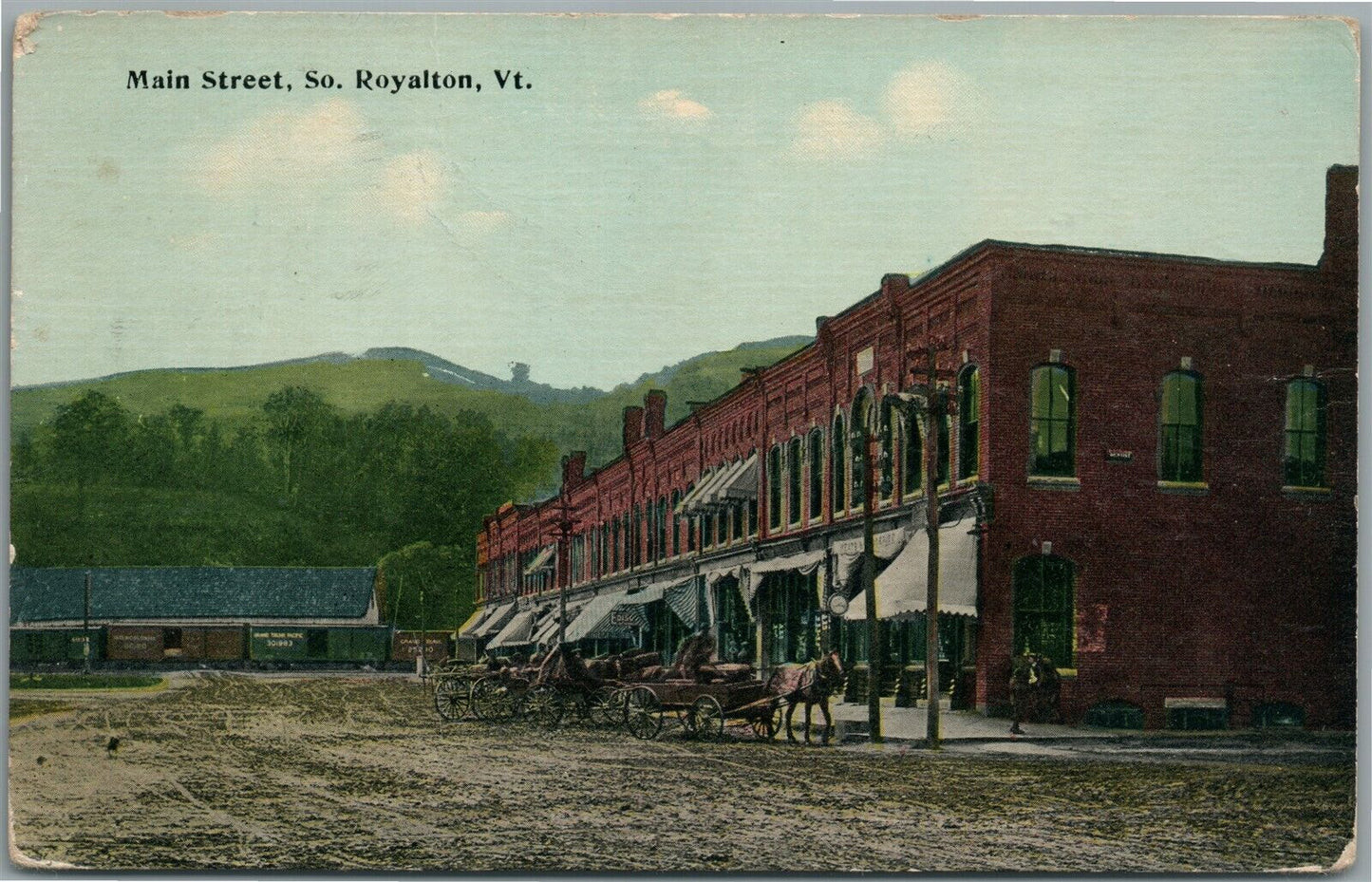 SOUTH ROYALTON VT MAIN STREET 1948 VINTAGE POSTCARD