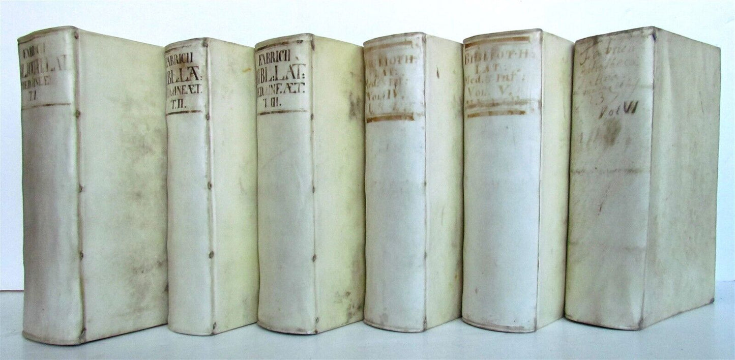 1734 6 VOLUMES Bibliotheca Latina mediae et infimae aetatis antique vellum