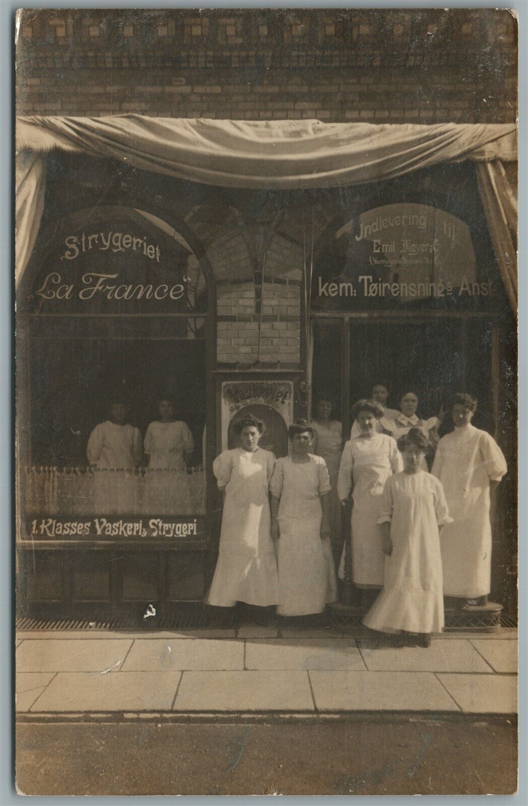 DENMARK La France CAFE RESTAURANT TEAM ANTIQUE REAL PHOTO POSTCARD RPPC w/ STAMP