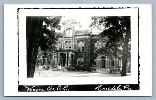 HONESDALE PA WAYNE COUNTY COURT HOUSE VINTAGE REAL PHOTO POSTCARD RPPC