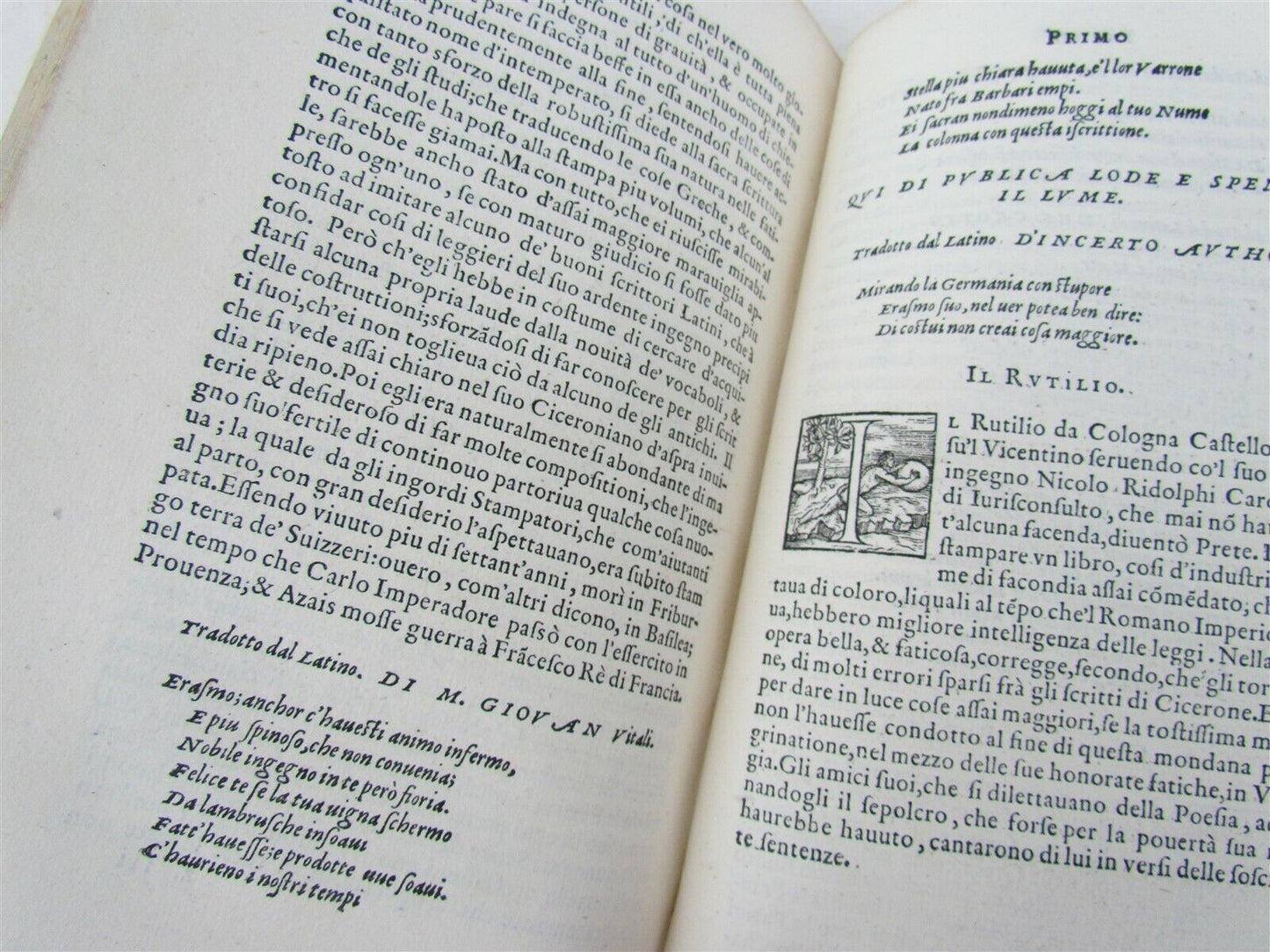 1552 Inscriptions placed under the True Images of the Famous Men antique book