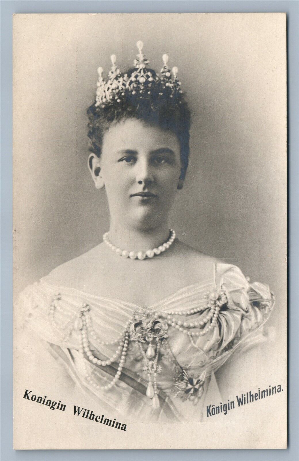 QUEEN WILHELMINA of NETHERLANDS ANTIQUE REAL PHOTO POSTCARD RPPC