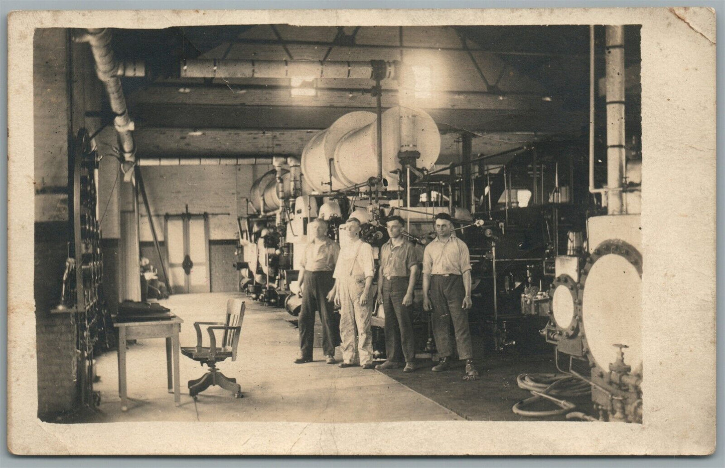 WORKERS AT THE PLANT ANTIQUE REAL PHOTO POSTCARD RPPC