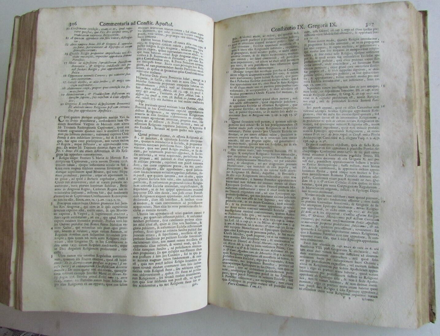 1729 ANTIQUE VELLUM BOUND FOLIO Commentaria ad constitutiones apostolicas VENICE