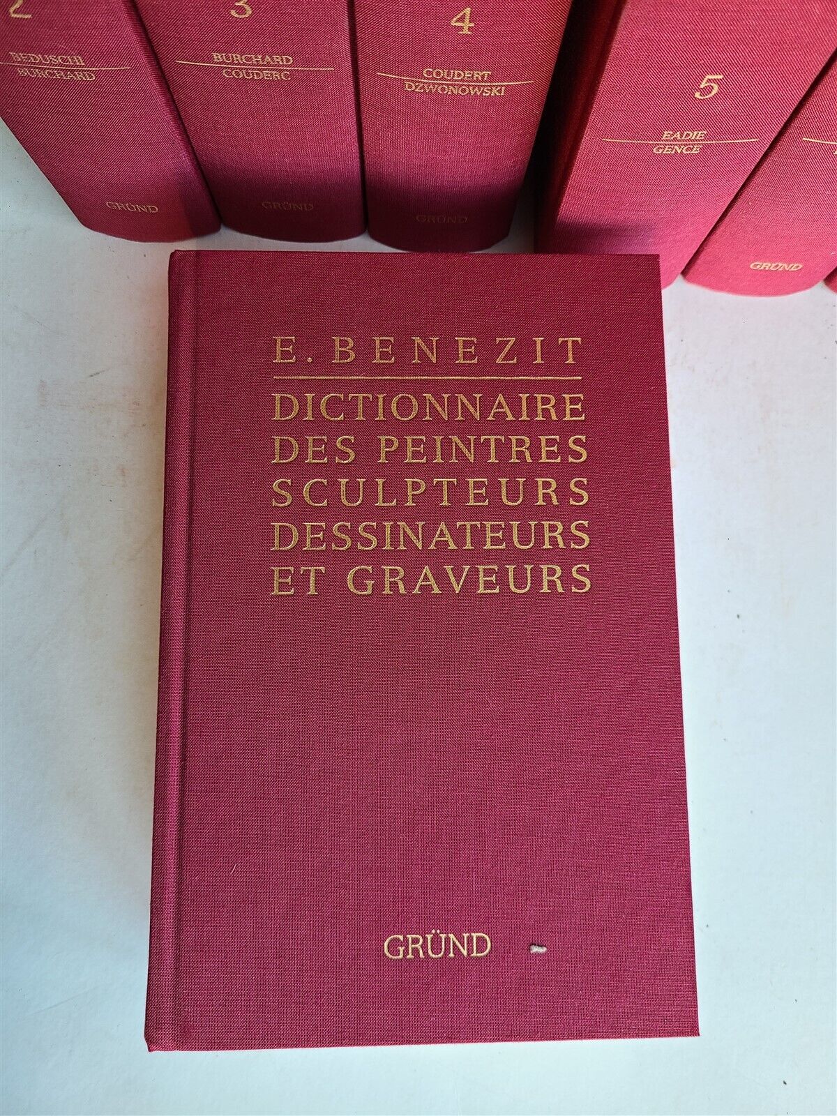 1999 DICTIONARY OF PAINTERS SCULPTORS, & ENGRAVERS 14 VOLUMES complete in FRENCH