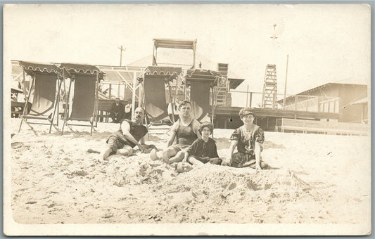 BEACH SCENE ANTIQUE REAL PHOTO POSTCARD RPPC