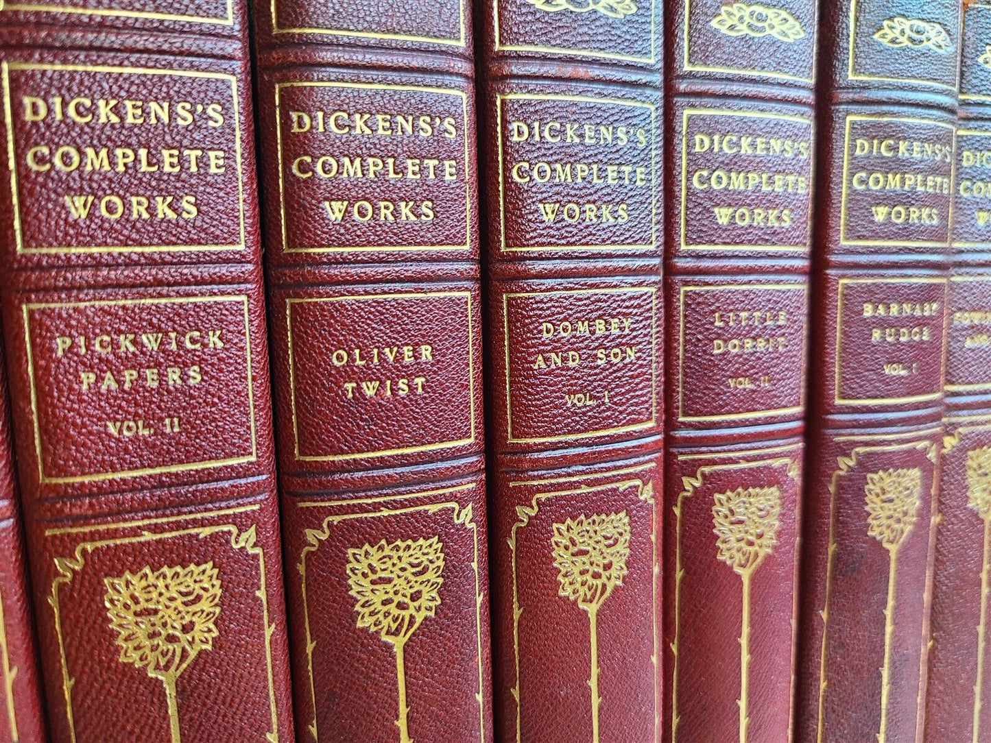 1900 COMPLETE WORKS of CHARLES DICKENS antique 30 VOLUMES in ENGLISH