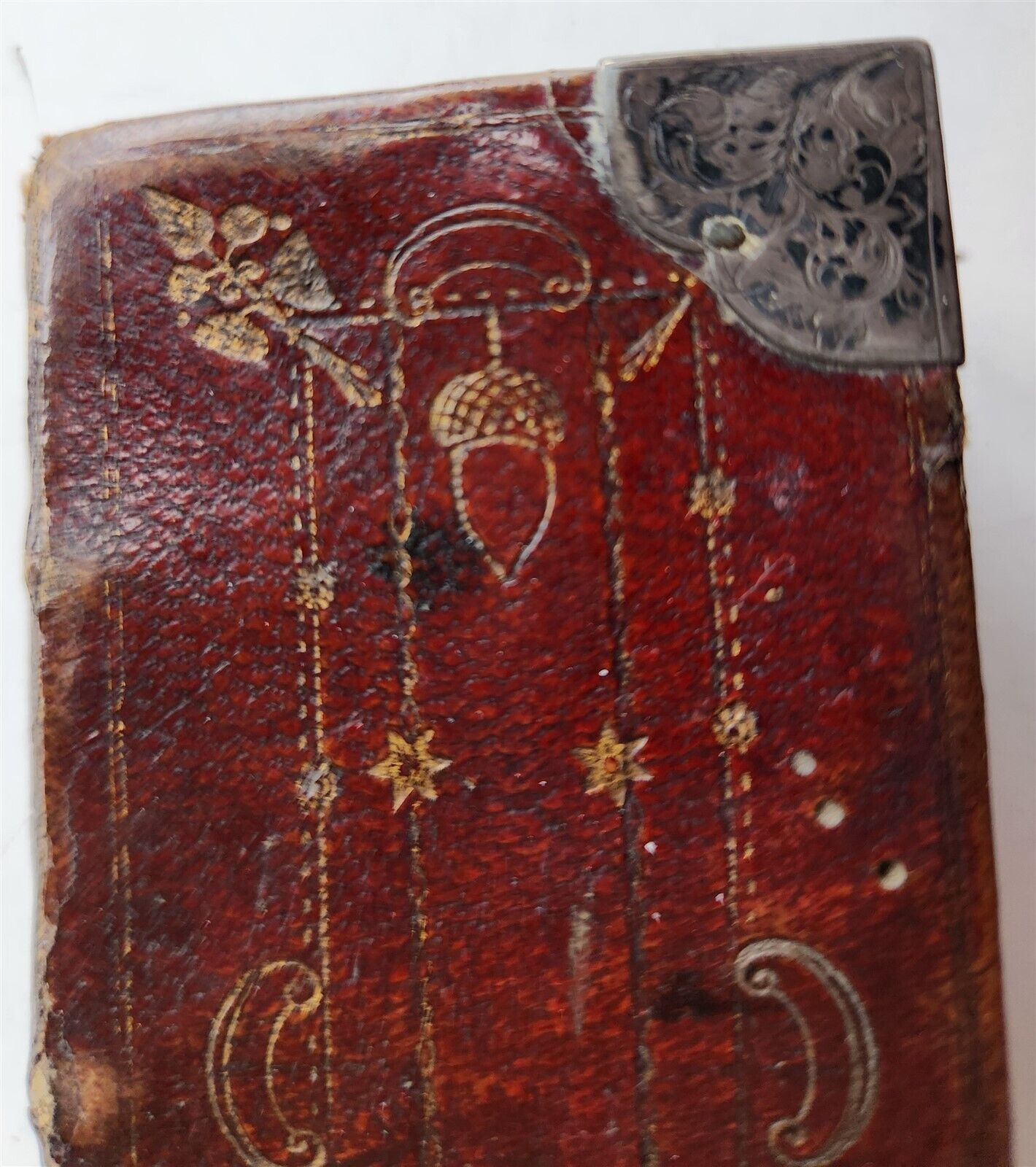 1640s BIBLE in ENGLISH NEW TESTAMENT antique POCKET SIZE w/ SILVER CORNER PIECES