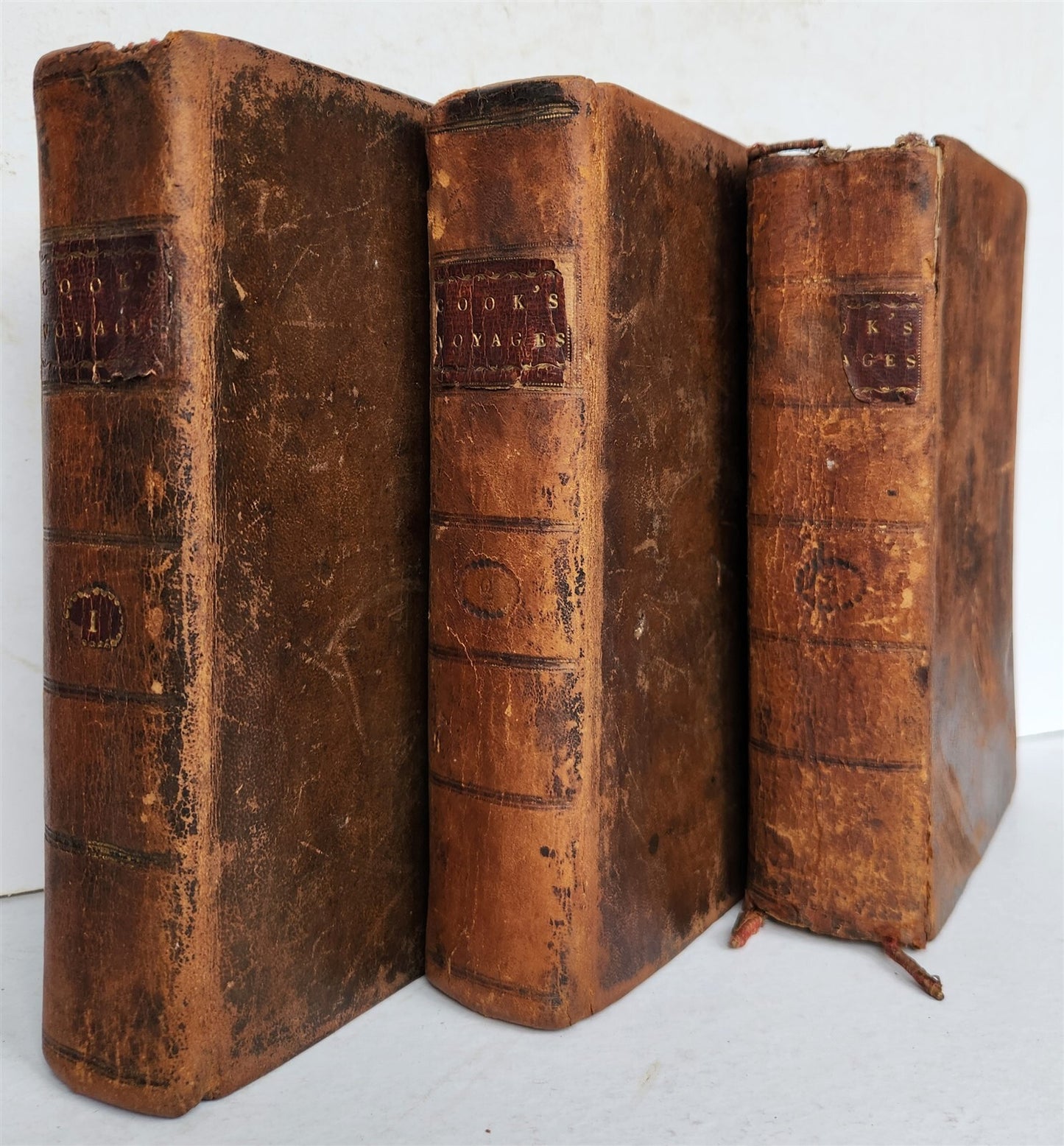 1790 CAPTAIN COOK'S VOYAGES ROUND THE WORLD 3 VOLS ILLUSTRATED antique ENGLISH