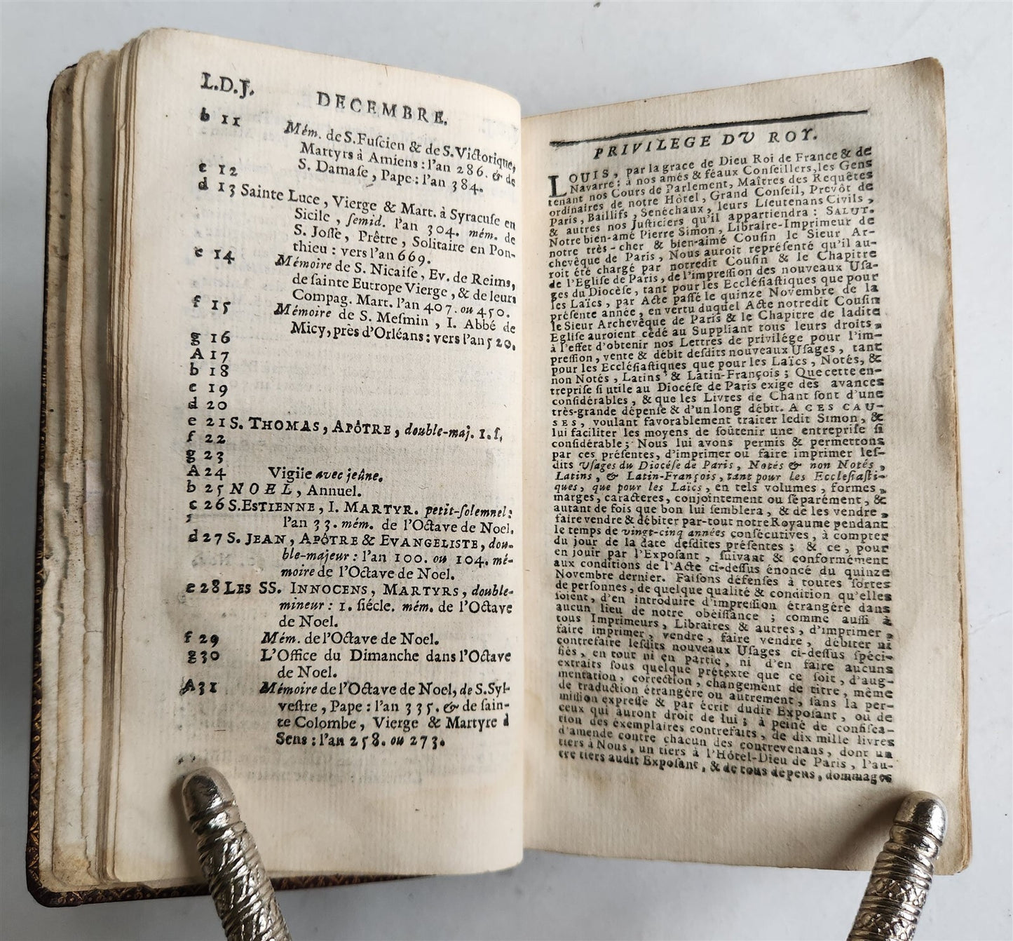 1753 BREVIARY in FRENCH & LATIN antique DECORATIVE MOROCCO BINDING