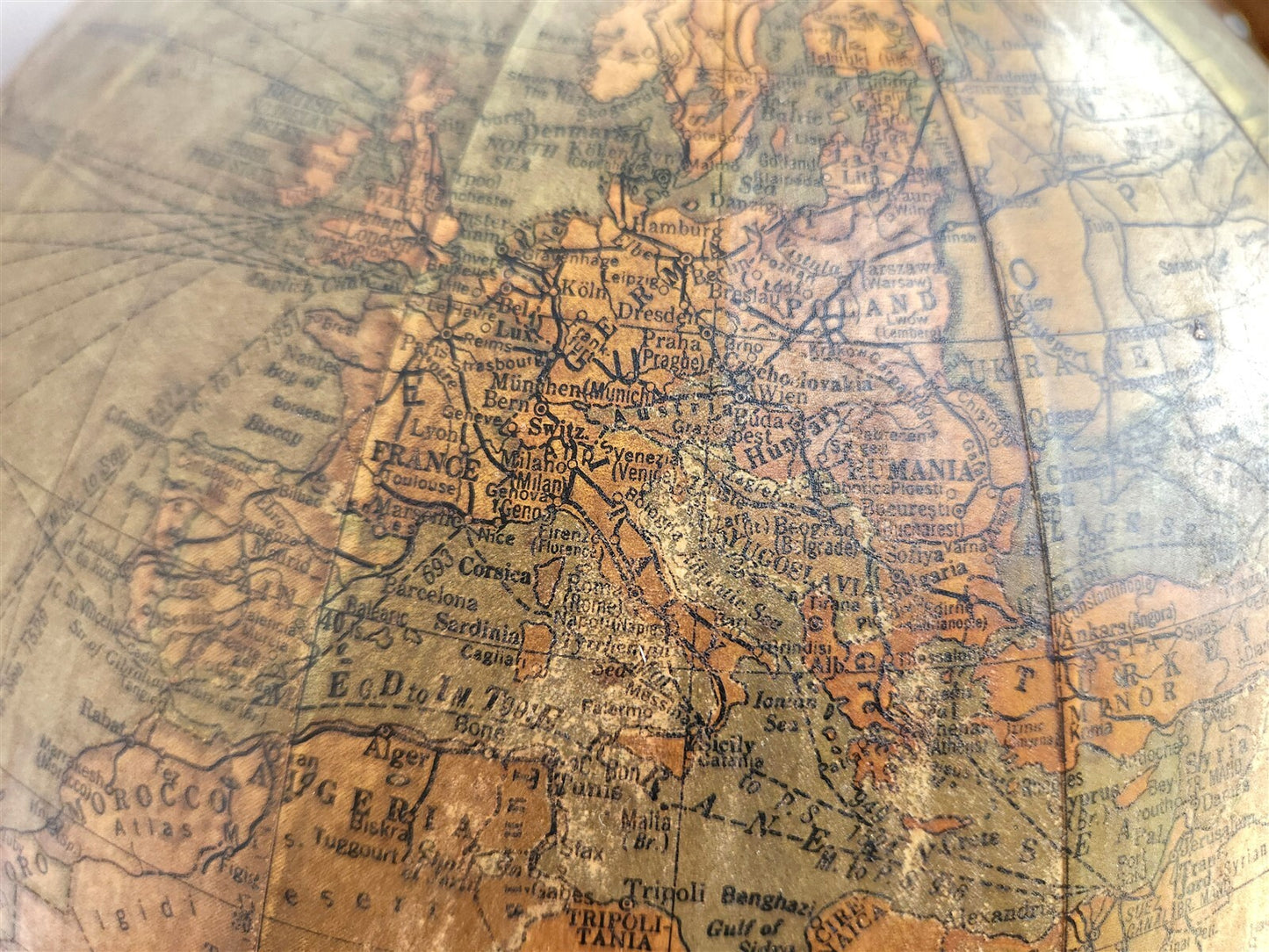 1930s TERRESTRIAL GLOBE by C.S. Hammond New York antique 12 inches diameter