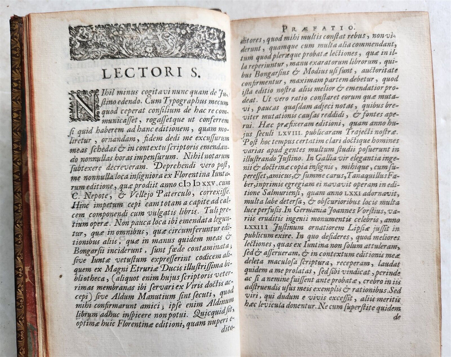 1683 HISTORIAE PHILIPPICAE by JUSTINIUS DECORATIVE BINDING antique