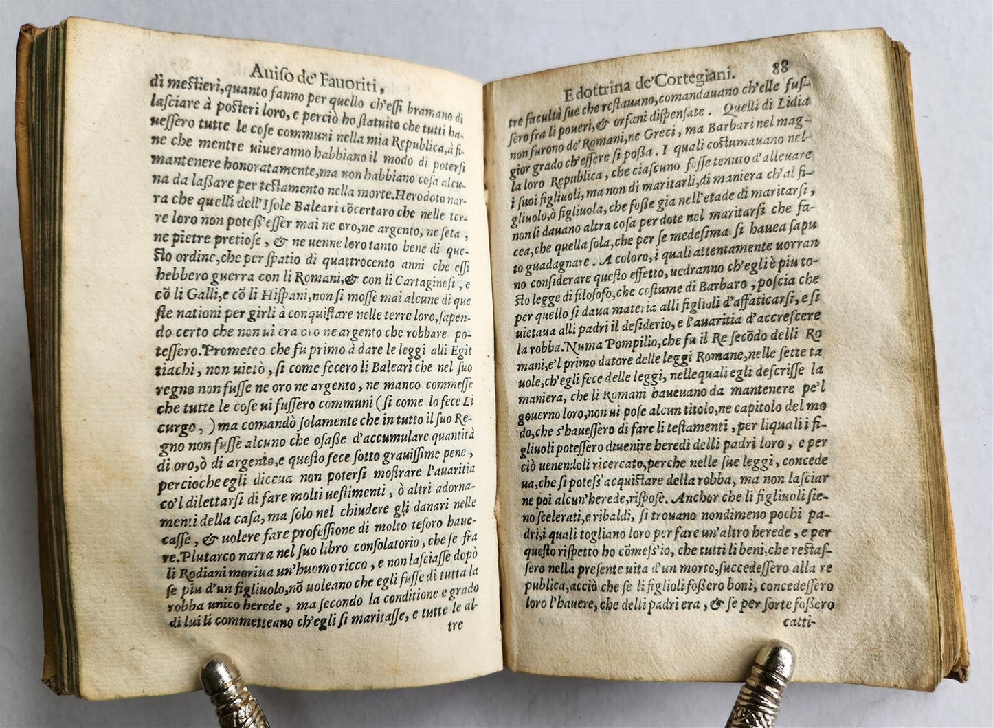 1581 ANTONIO GUEVARA Doctrine of the Courtiers ANTIQUE vellum binding 16 century