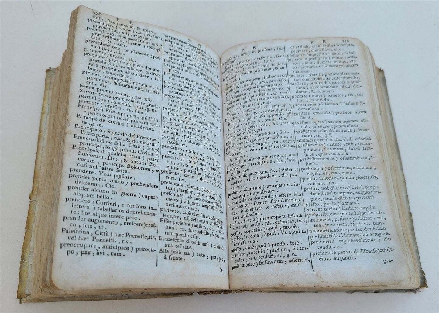 1736 ITALIAN DICTIONARY antique Nuovo Dizionario della lingua volgare, e latina