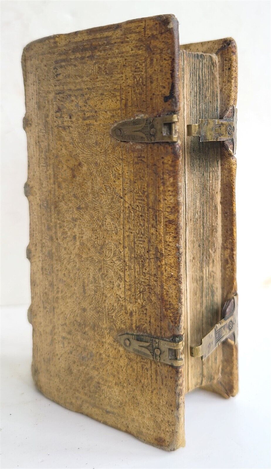 1592 COMPENDIUM MANUALIS NAVARRI by PETRO ALAGONA antique PIGSKIN BOUND w/CLASPS