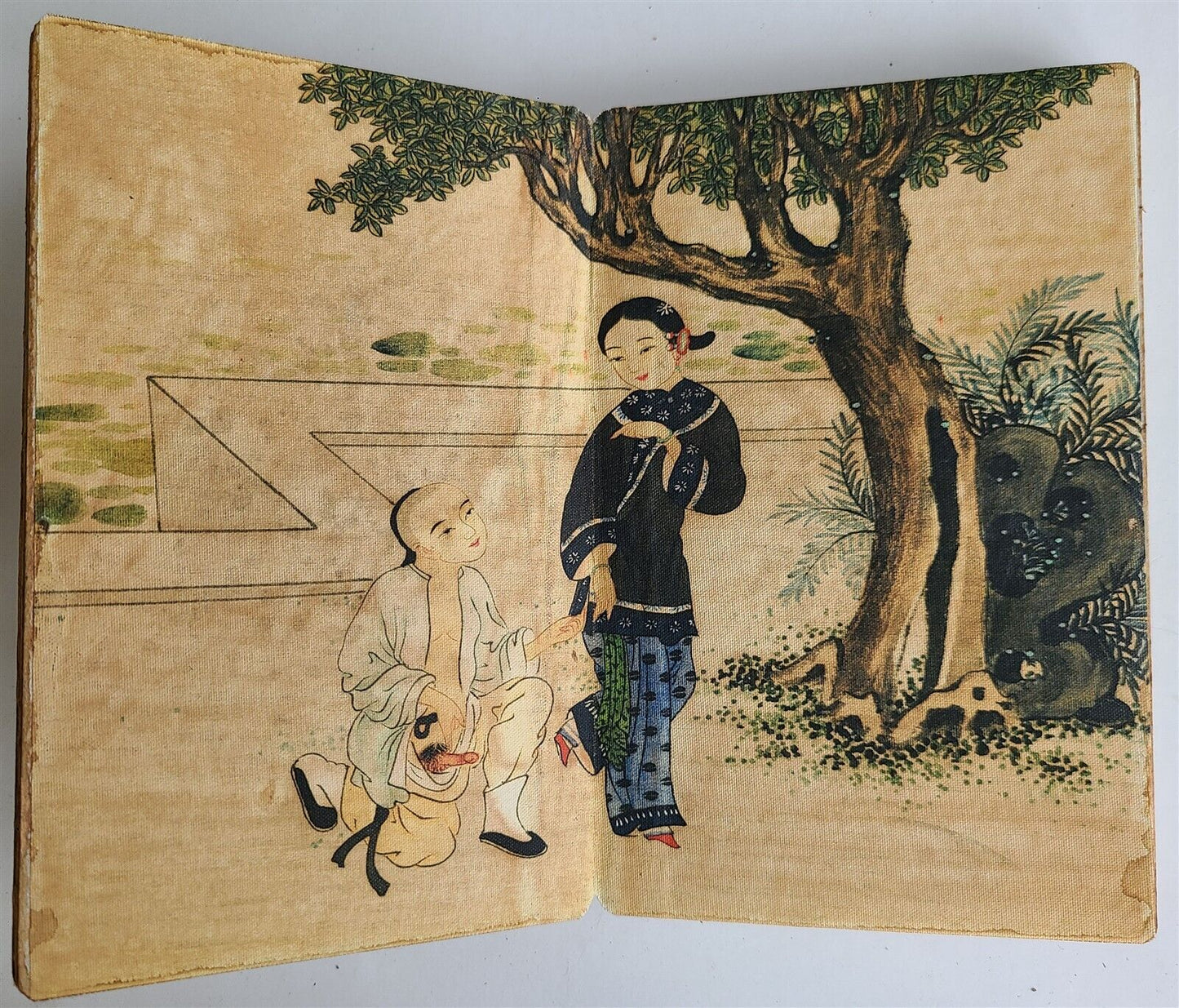 late 19th - early 20th century CHINESE EROTIC SHUNGA PILLOW BOOK antique