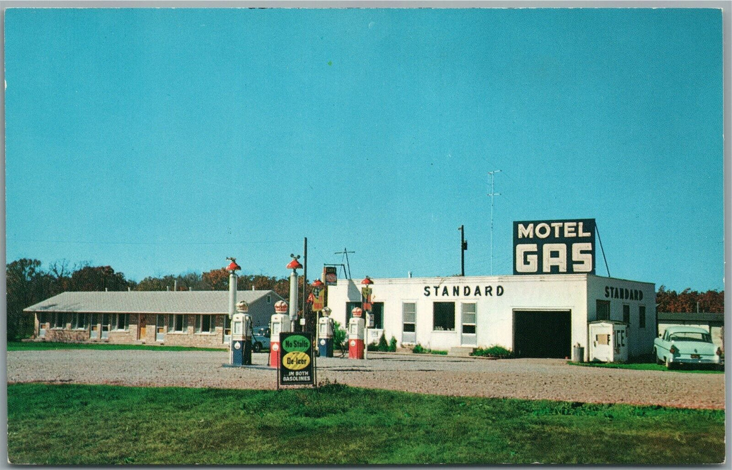 PHILLIPSBURG MO GAS STATION MIDWAY MOTEL VINTAGE POSTCARD