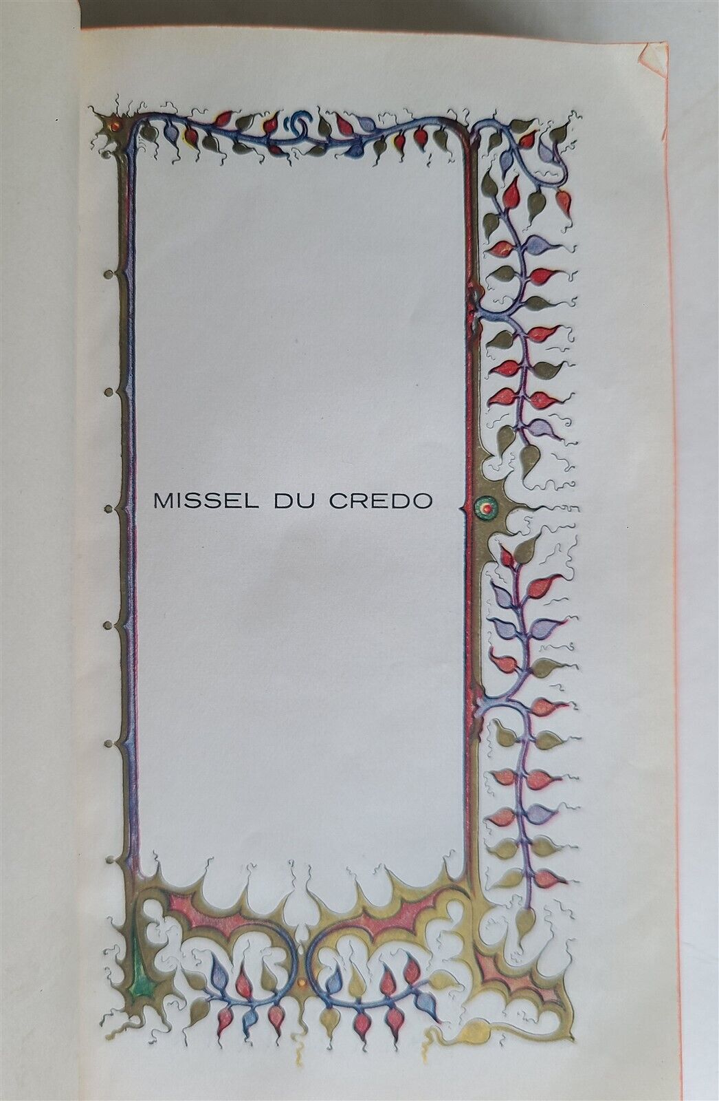 1934 MISSAL in FRENCH antique BEAUTIFULLY ILLUSTRATED MISSEL du CREDO