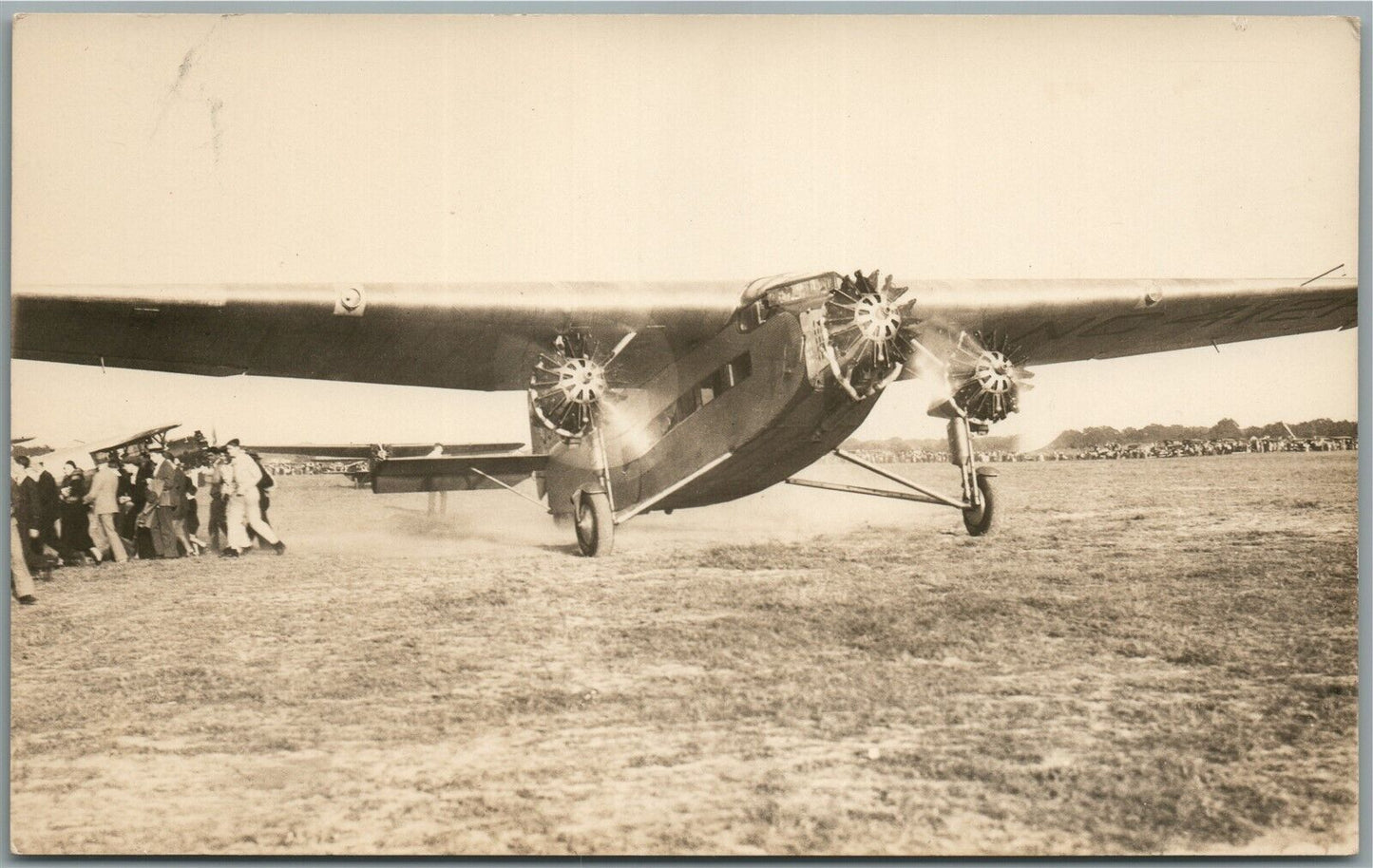 AIRPLANE ARRIVED VINTAGE REAL PHOTO POSTCARD RPPC