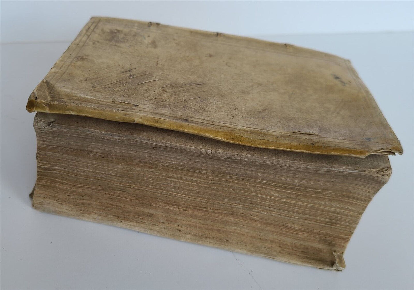 1562 HISTORY of ITALY by Francesco Guicciardini antique VELLUM BINDING Italian