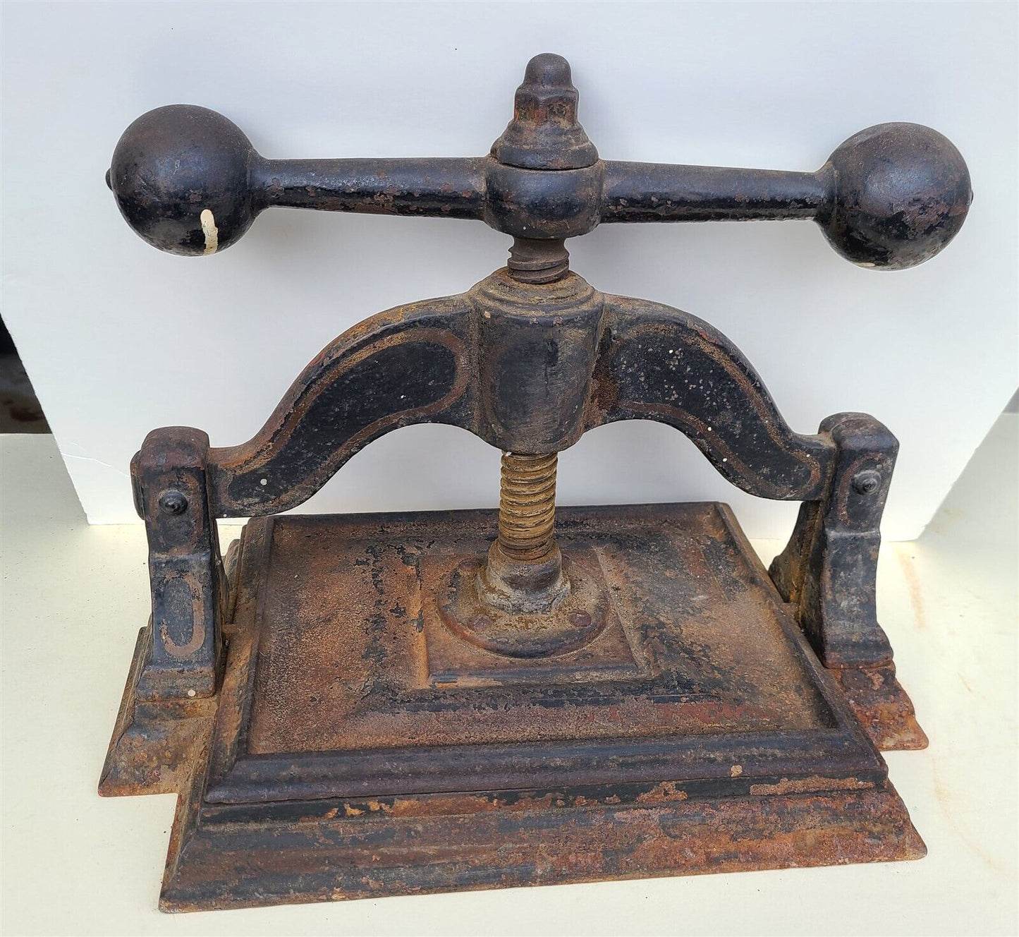 CAST IRON BOOK PRESS antique BOOKBINDING VICTORIAN 19th century RARE SHAPE